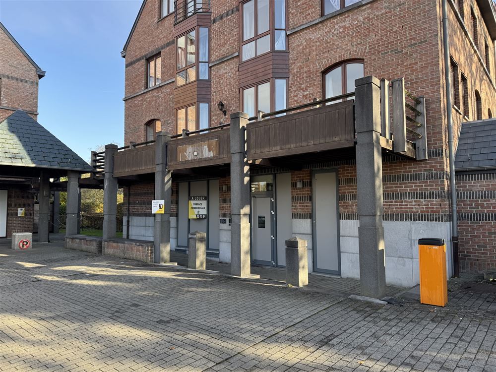 Local commercial à WÉPION (0 chambre)