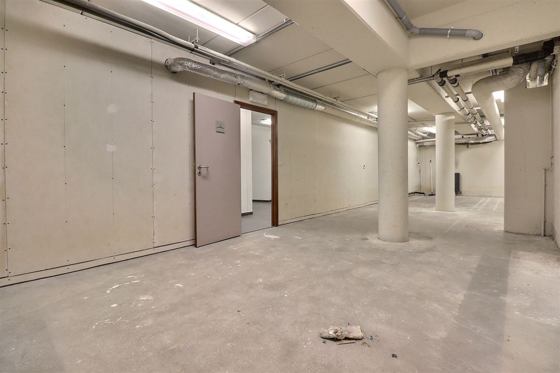 Local commercial à WÉPION (0 chambre)