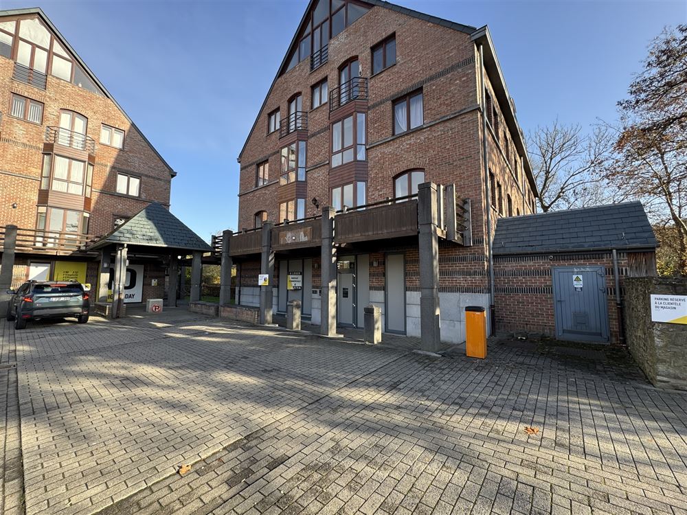 Local commercial à WÉPION (0 chambre)