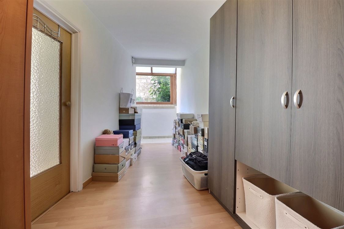 Villa/maison/ferme à PROFONDEVILLE (4 chambres)