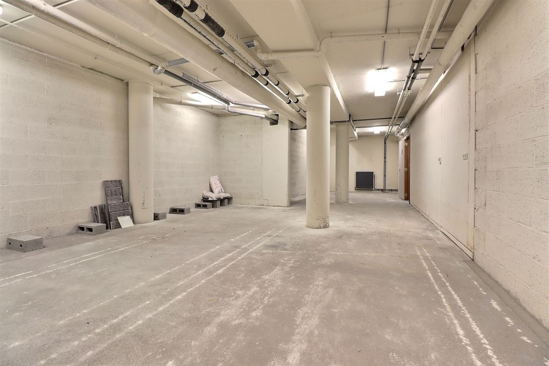 Local commercial à WÉPION (0 chambre)