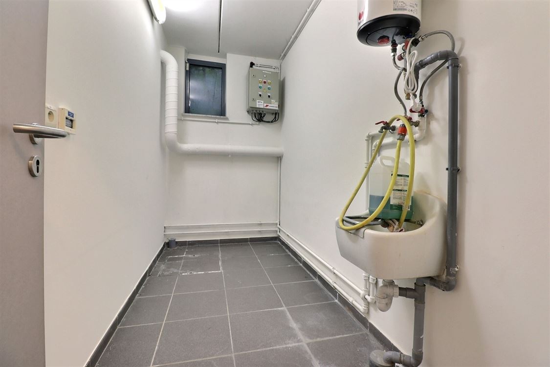 Local commercial à WÉPION (0 chambre)