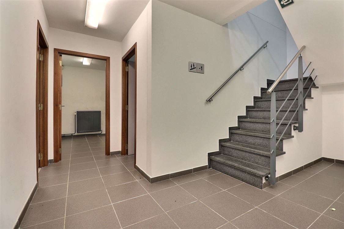 Local commercial à WÉPION (0 chambre)