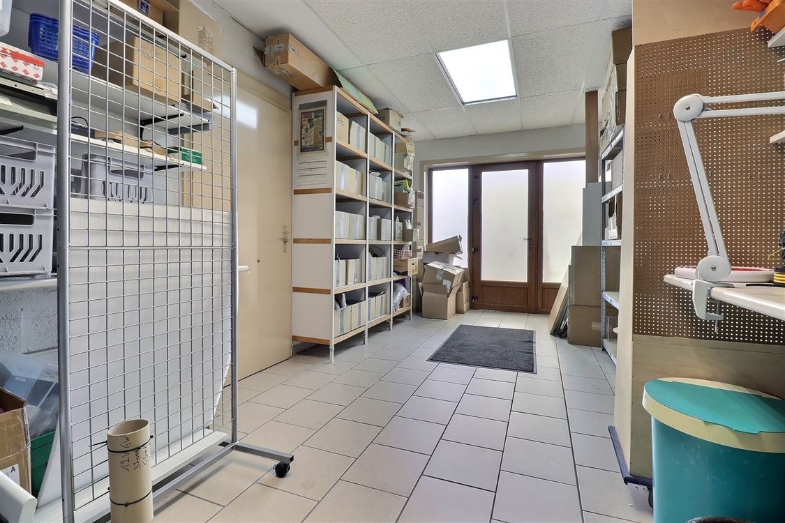 Local commercial à Saint-Servais (0 chambre)