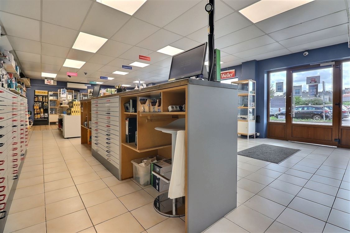 Local commercial à NAMUR (0 chambre)