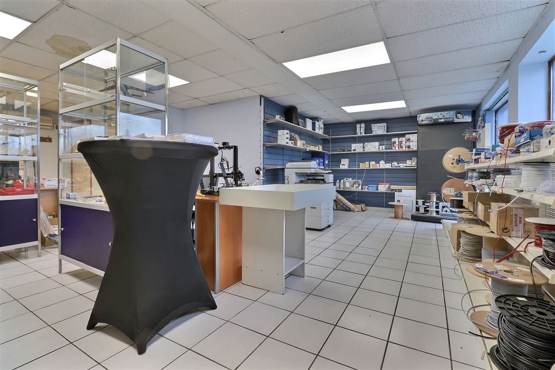 Local commercial à NAMUR (0 chambre)