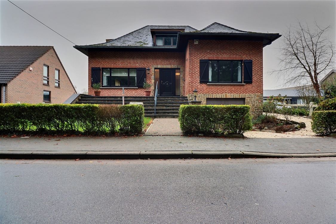 Villa/maison/ferme à SUARLÉE (3 chambres)