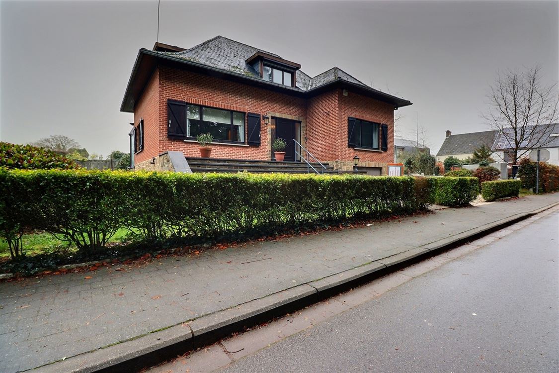 Villa/maison/ferme à SUARLÉE (3 chambres)