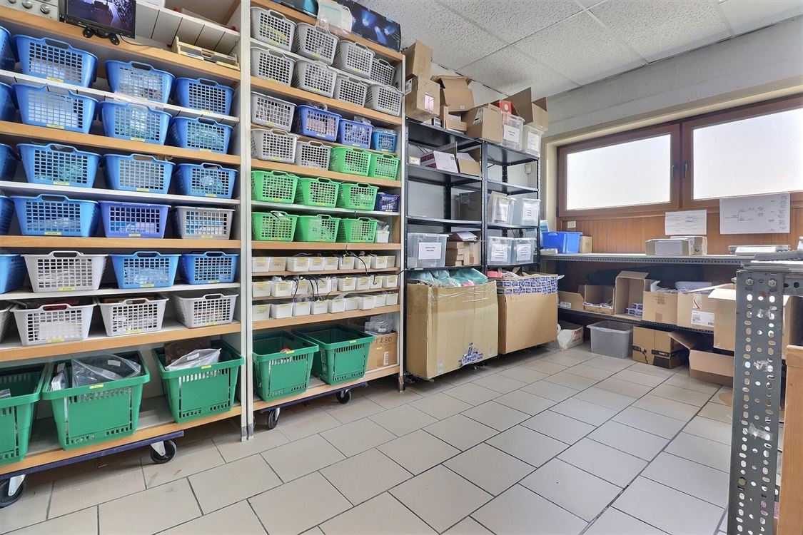 Local commercial à Saint-Servais (0 chambre)