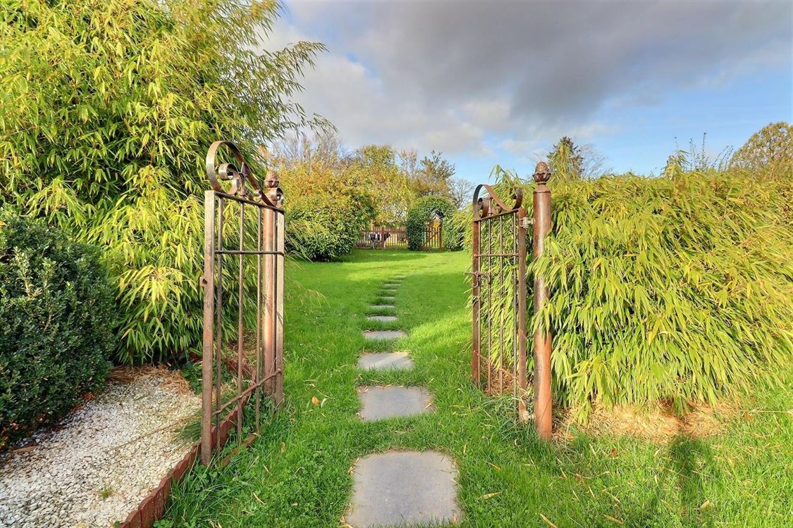 Villa/maison/ferme à EVREHAILLES (2 chambres)