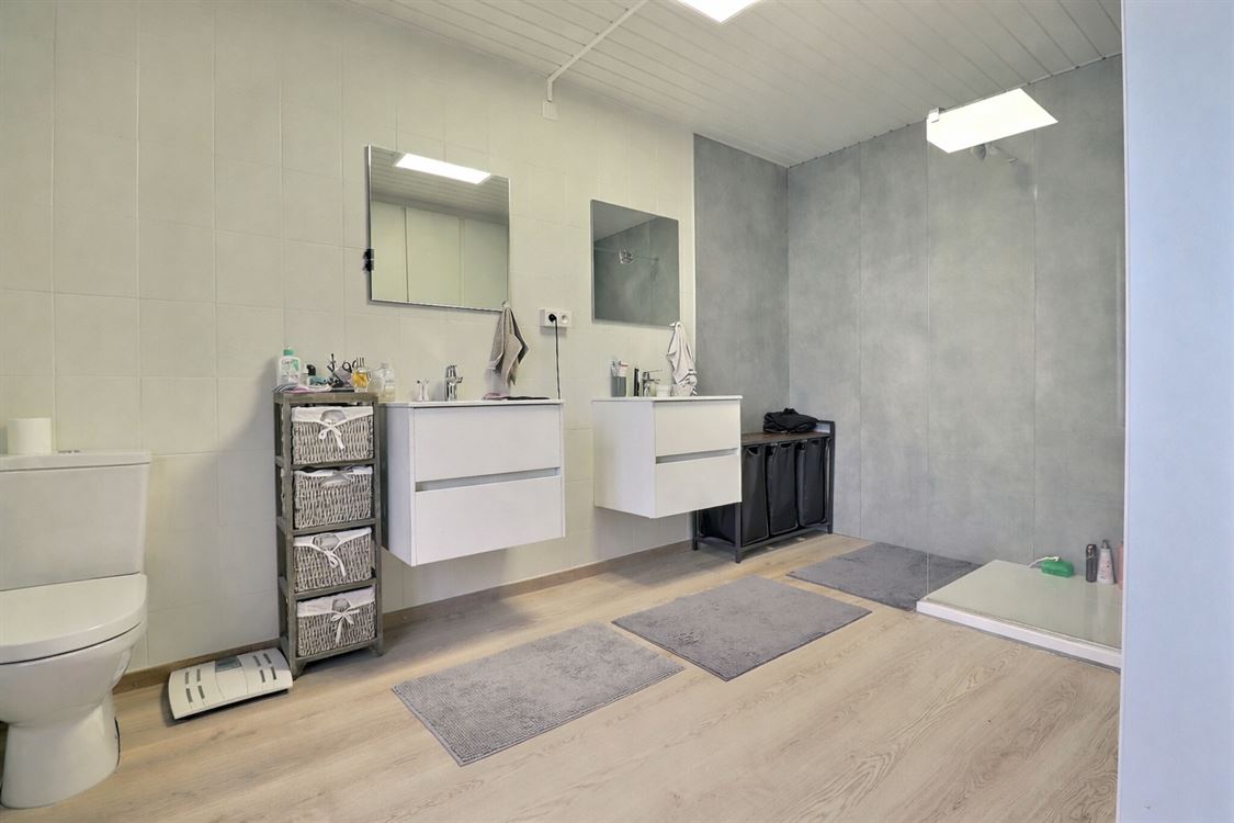 Villa/maison/ferme à NAMUR (3 chambres)