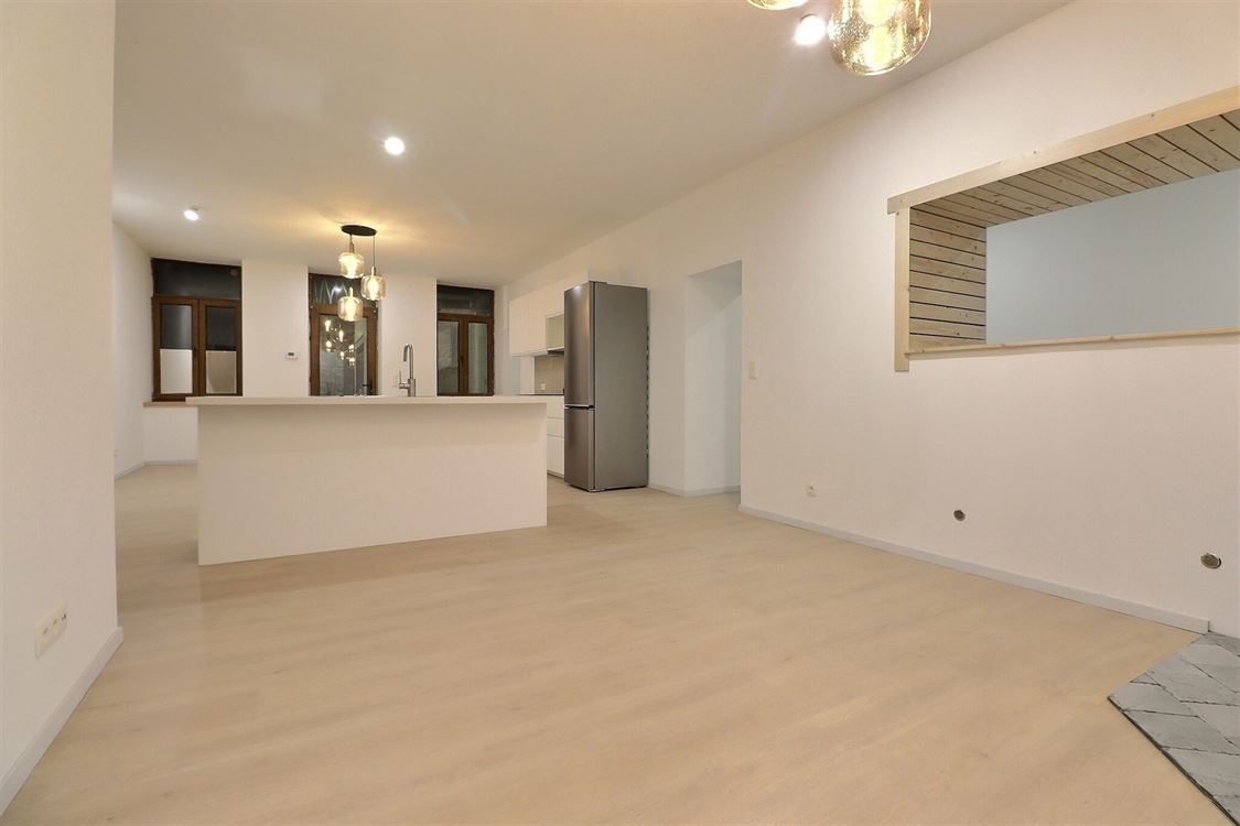 Villa/maison/ferme à Denée (3 chambres)