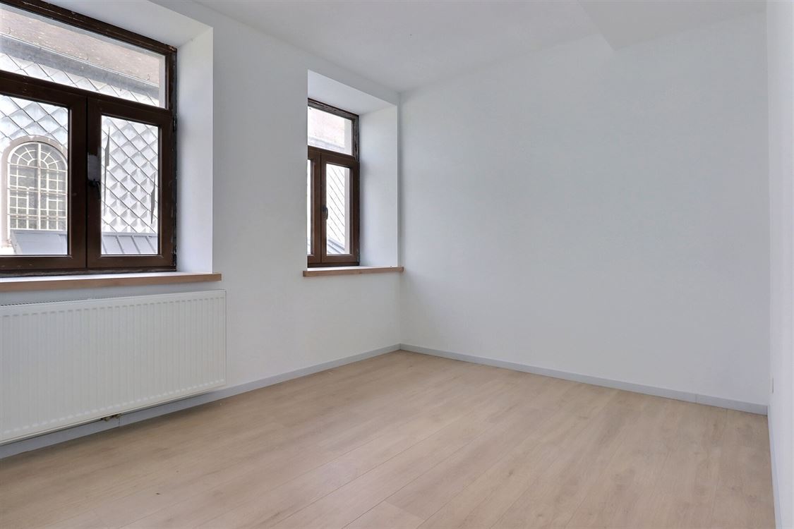 Villa/maison/ferme à Denée (3 chambres)