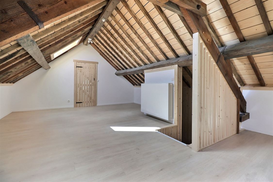 Villa/maison/ferme à Denée (3 chambres)