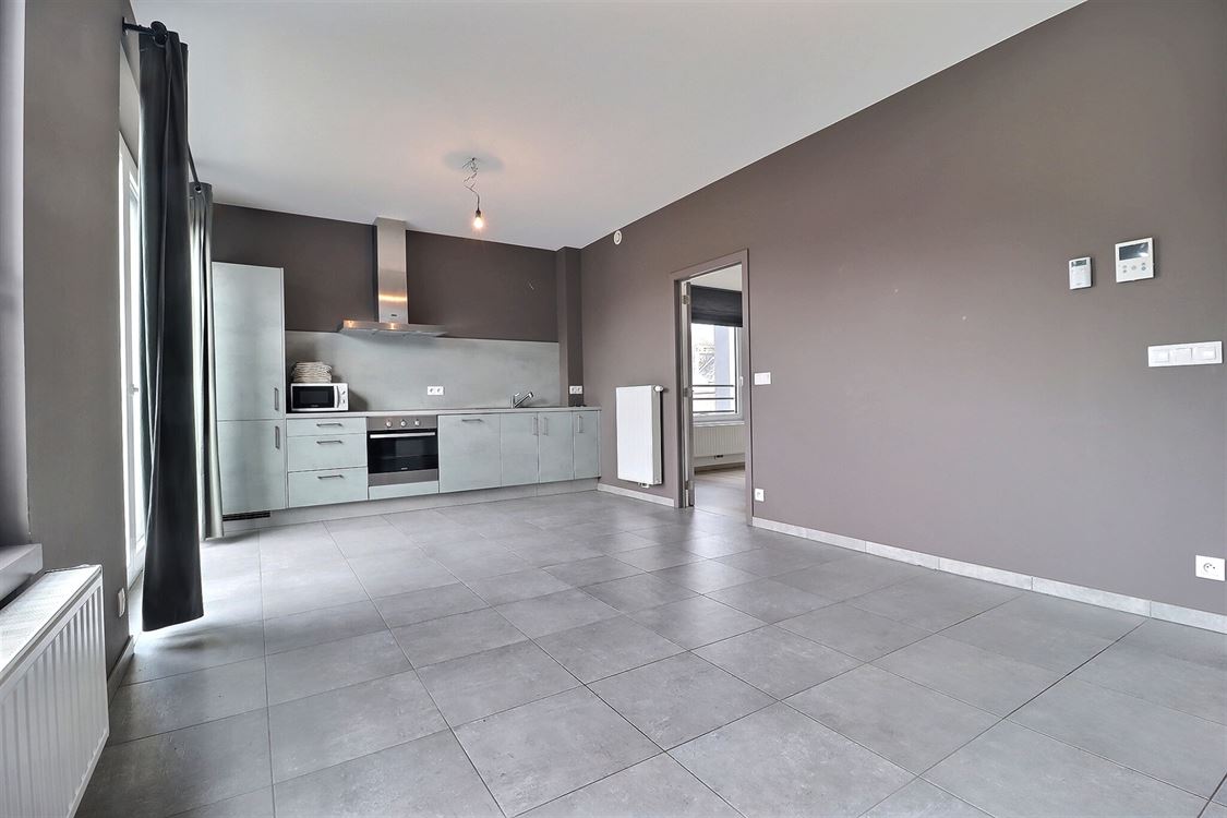 Appartement à JAMBES (1 chambre)