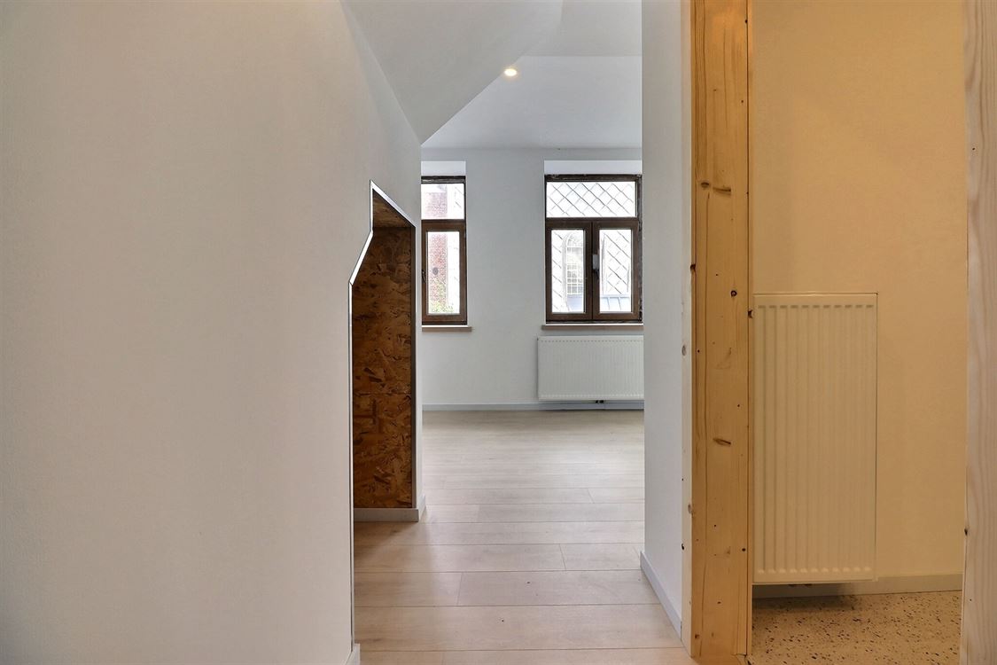 Villa/maison/ferme à Denée (3 chambres)