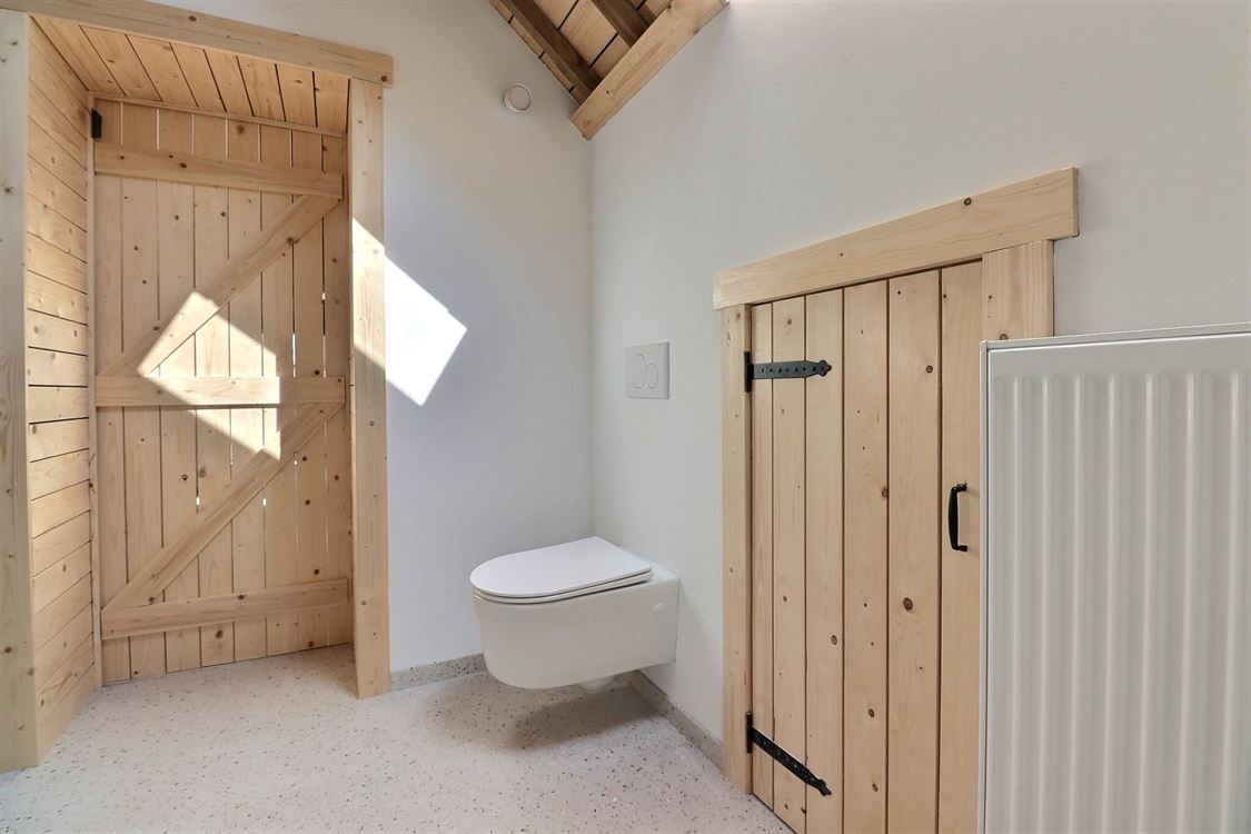 Villa/maison/ferme à Denée (3 chambres)