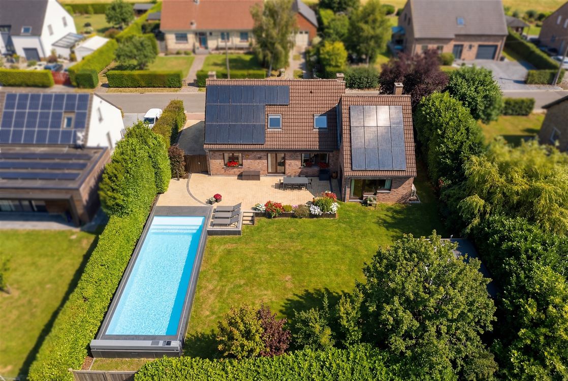 Villa/maison/ferme à Lustin (4 chambres)