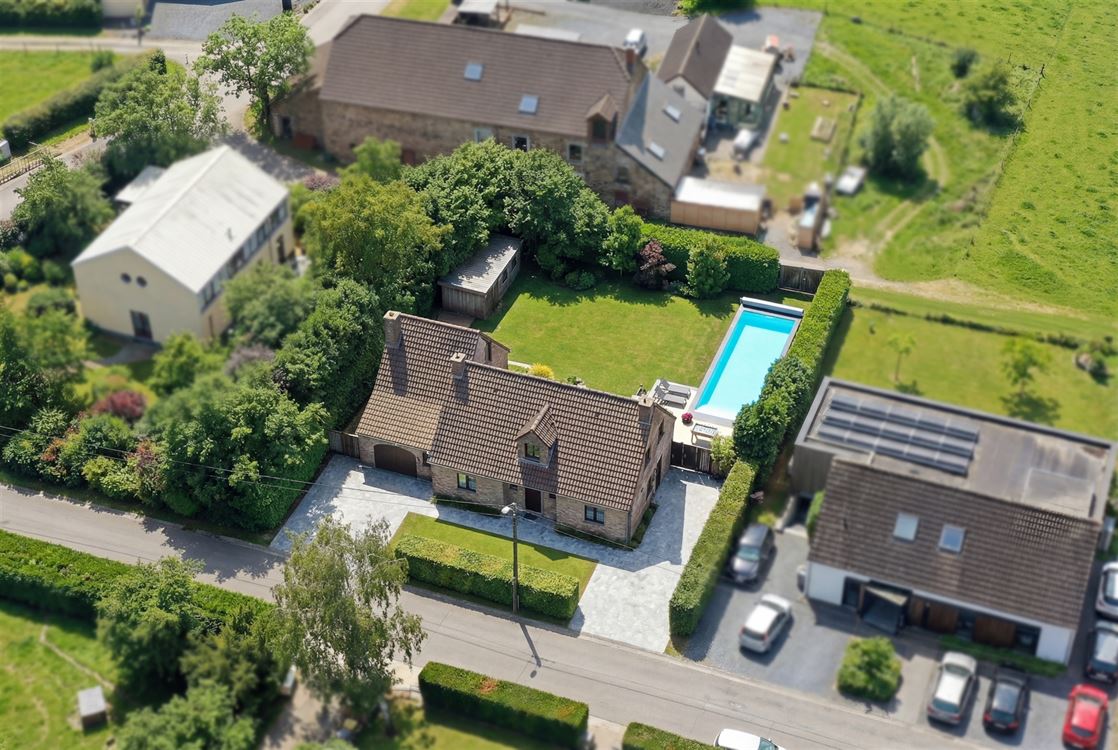 Villa/maison/ferme à Lustin (4 chambres)