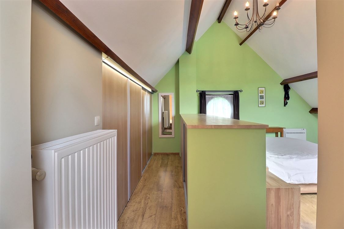 Villa/maison/ferme à Lustin (4 chambres)