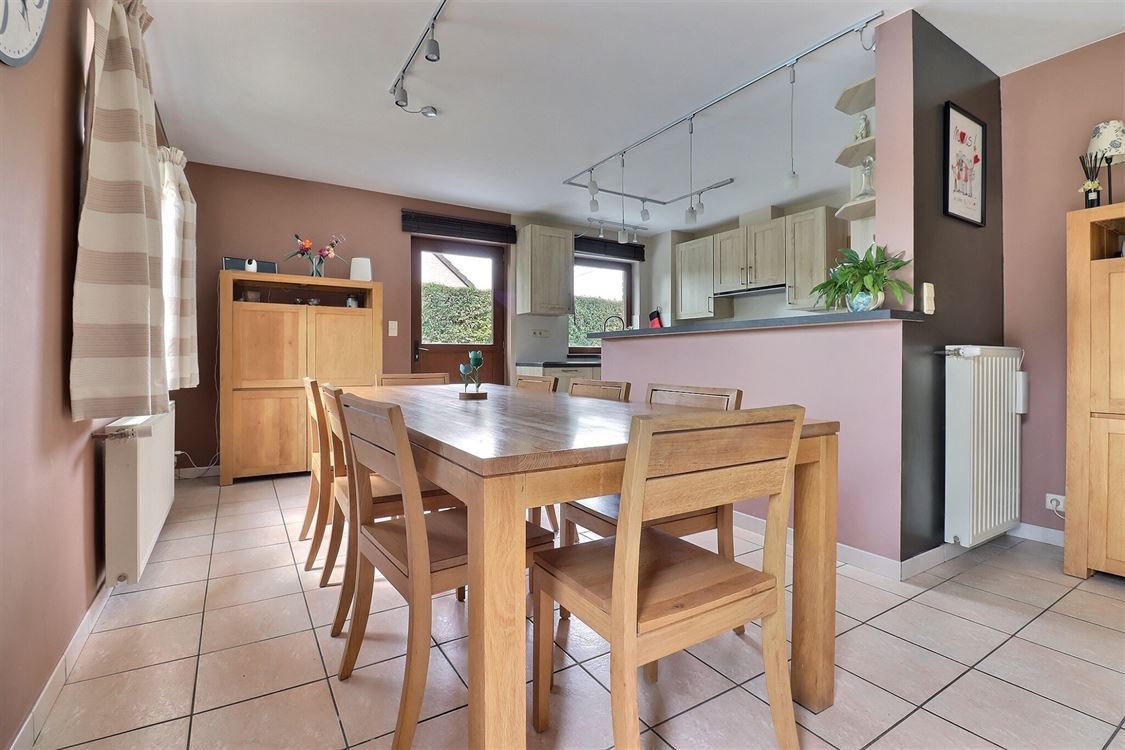 Villa/maison/ferme à Lustin (4 chambres)