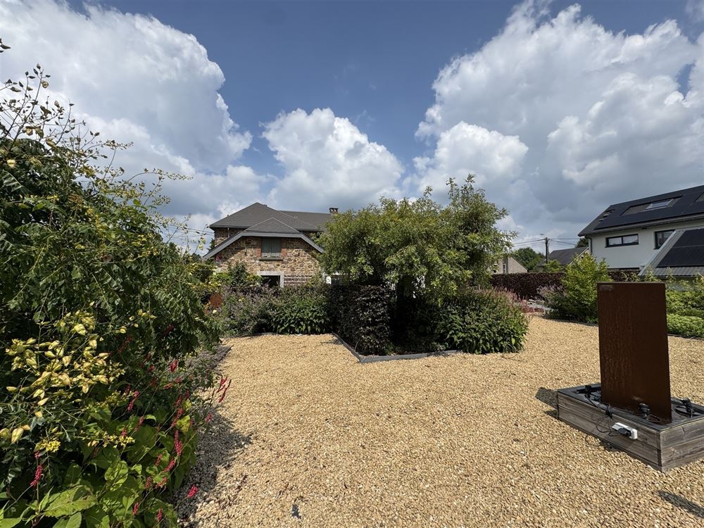 Villa/maison/ferme à BOIS-DE-VILLERS (6 chambres)