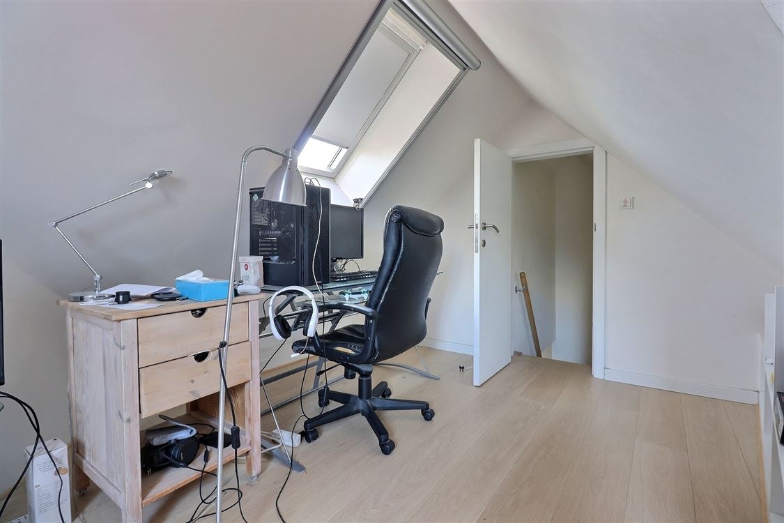 Villa/maison/ferme à BOIS-DE-VILLERS (6 chambres)