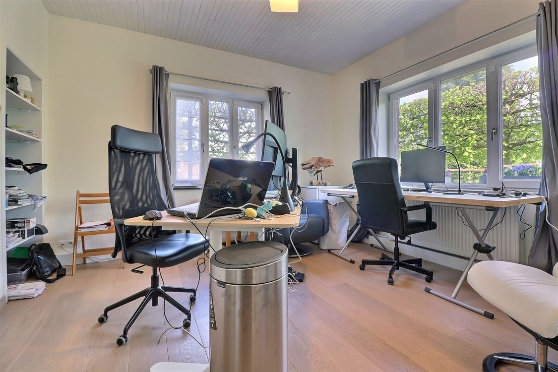 Villa/maison/ferme à BOIS-DE-VILLERS (6 chambres)