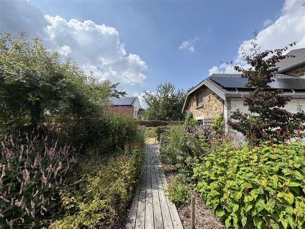 Villa/maison/ferme à BOIS-DE-VILLERS (6 chambres)