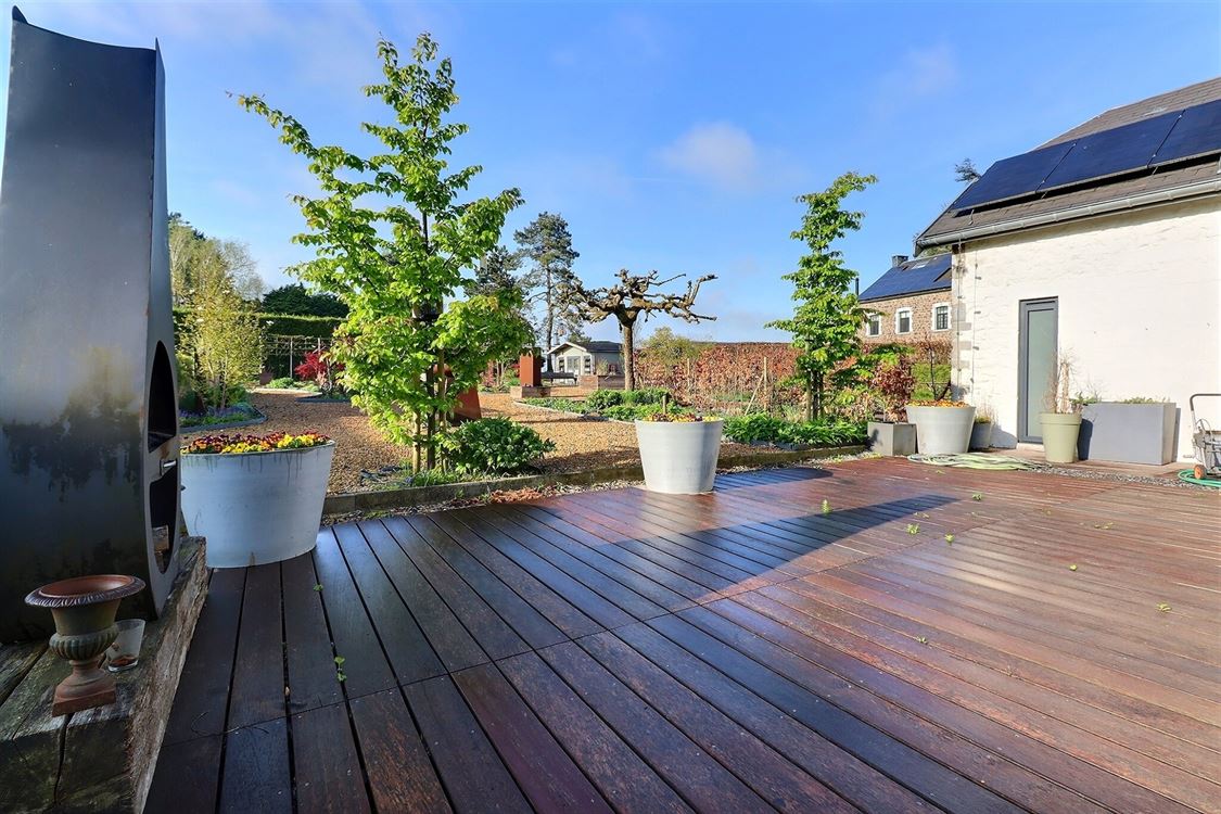 Villa/maison/ferme à BOIS-DE-VILLERS (6 chambres)