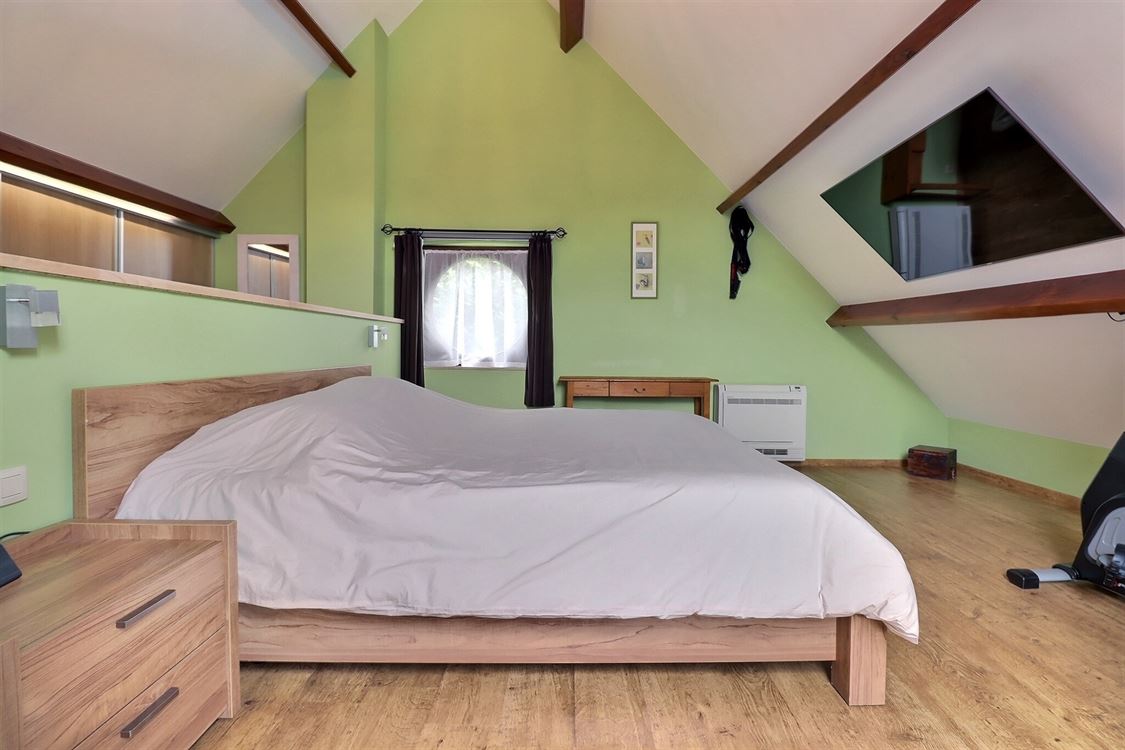 Villa/maison/ferme à Lustin (4 chambres)