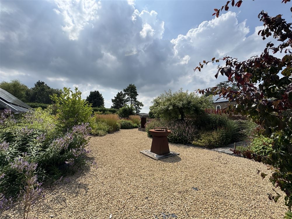 Villa/maison/ferme à BOIS-DE-VILLERS (6 chambres)