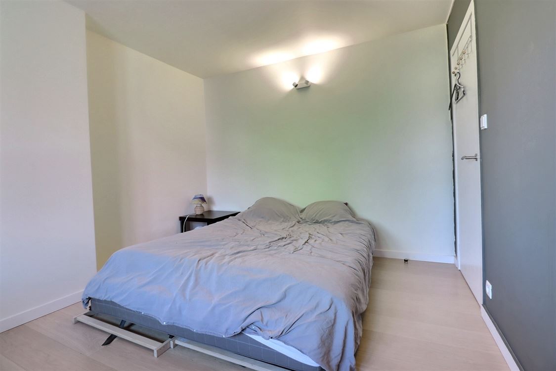 Villa/maison/ferme à BOIS-DE-VILLERS (6 chambres)