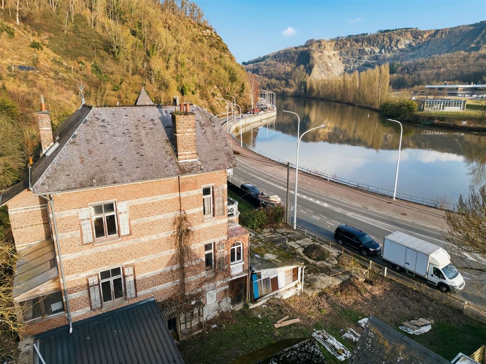 Villa/maison/ferme à Profondeville (4 chambres)