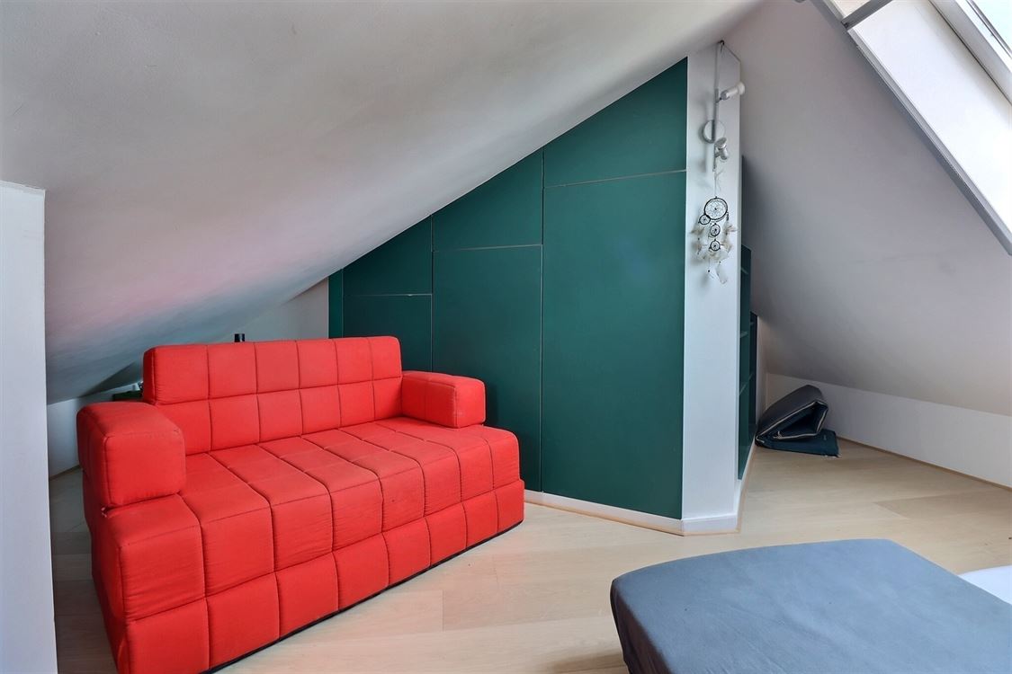 Villa/maison/ferme à BOIS-DE-VILLERS (6 chambres)