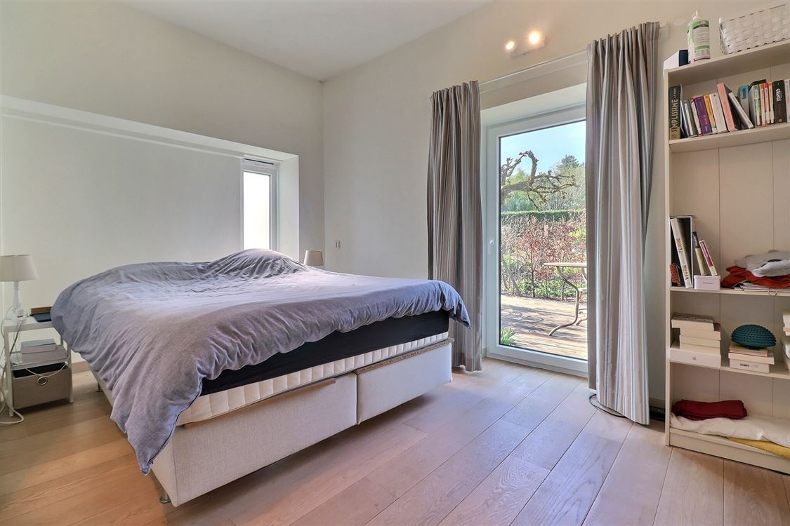 Villa/maison/ferme à BOIS-DE-VILLERS (6 chambres)