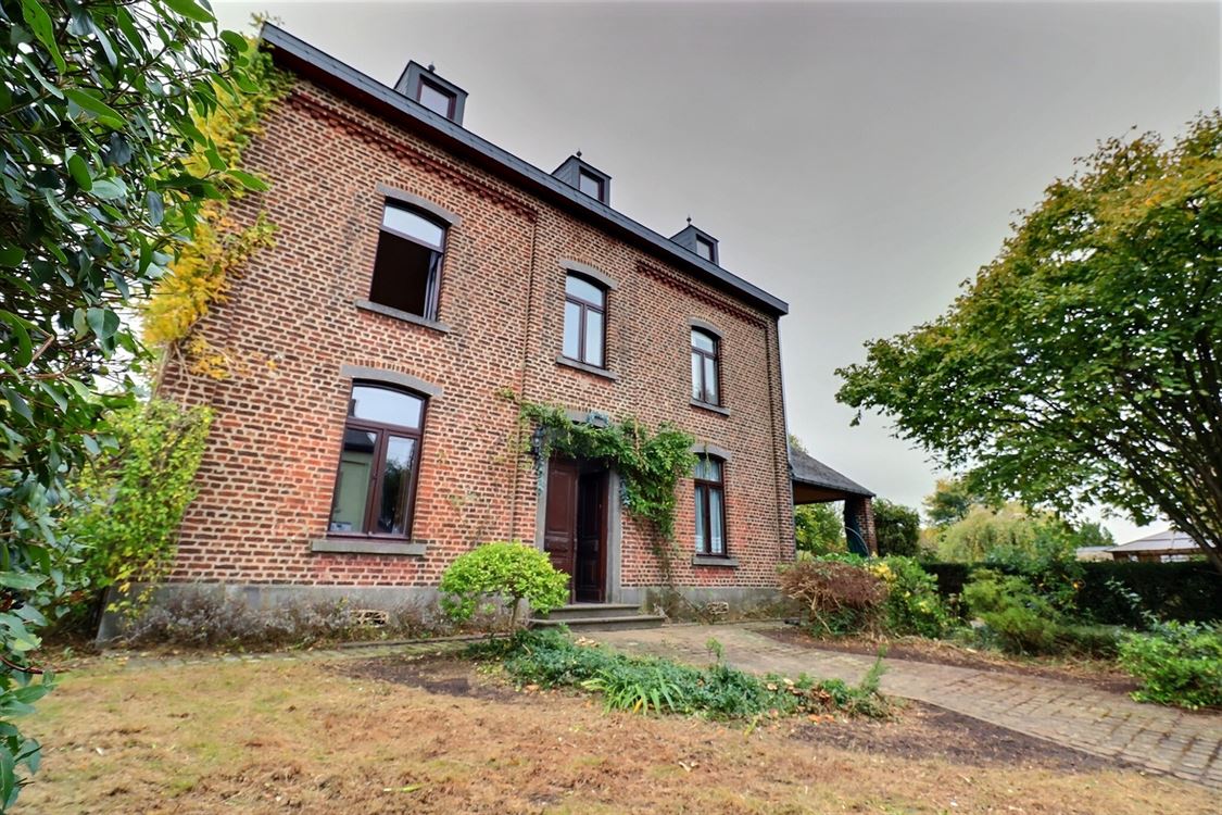 Villa/maison/ferme à SPY (3 chambres)