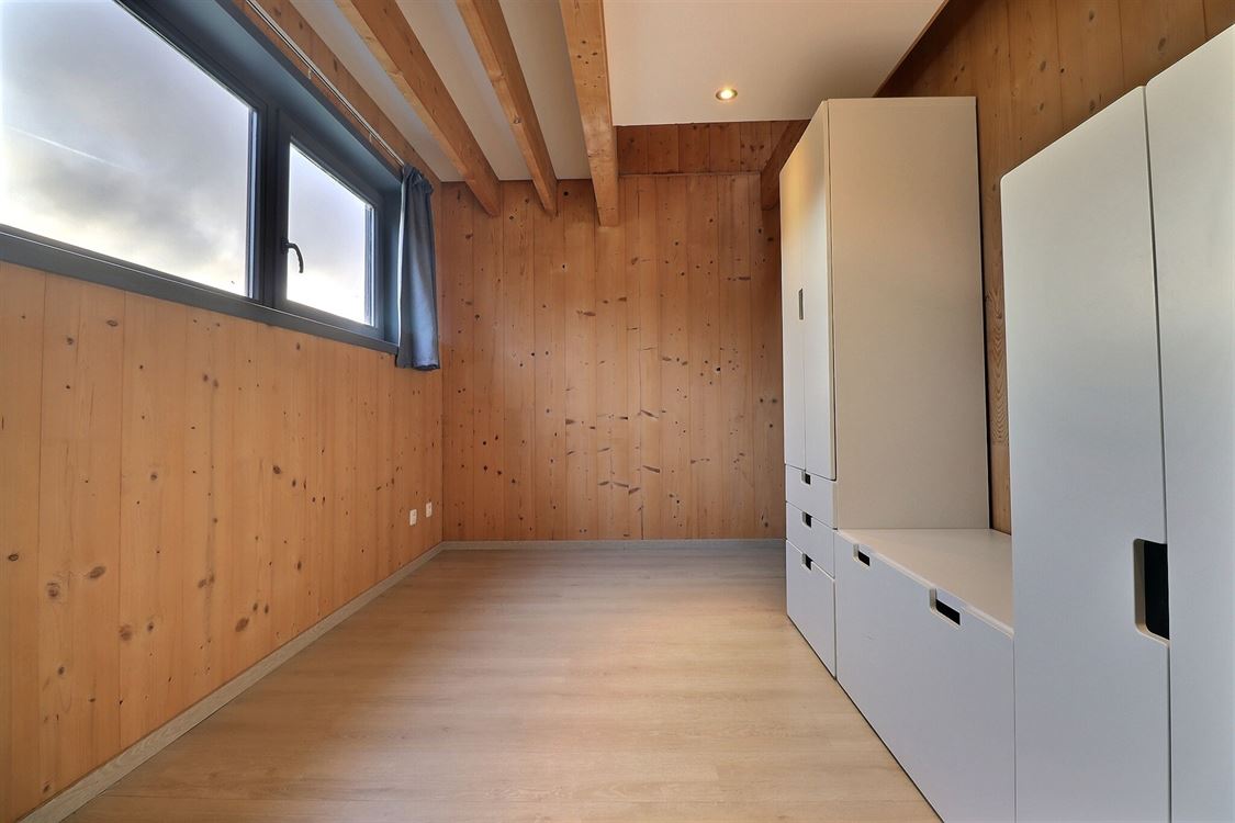 Villa/maison/ferme à Lesve (3 chambres)