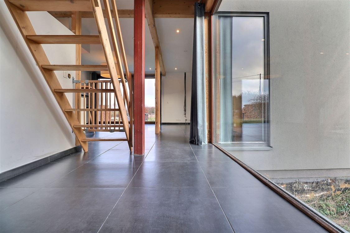 Villa/maison/ferme à Lesve (3 chambres)