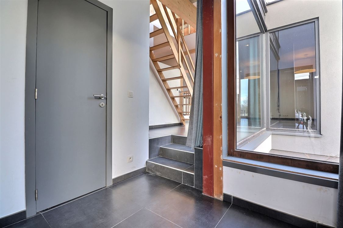 Villa/maison/ferme à Lesve (3 chambres)