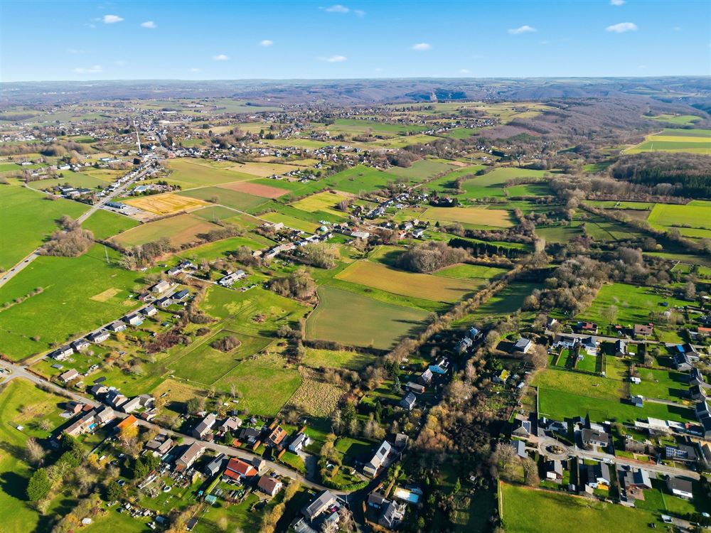 Villa/maison/ferme à Lesve (3 chambres)