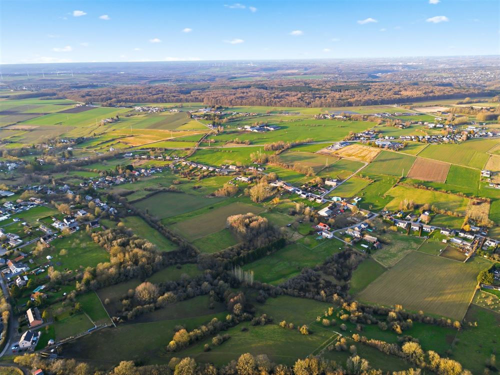 Villa/maison/ferme à Lesve (3 chambres)