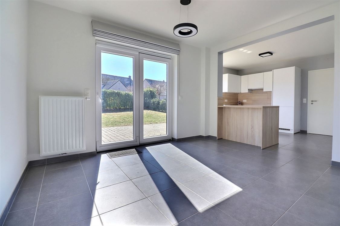 Villa/maison/ferme à ERPENT (3 chambres)