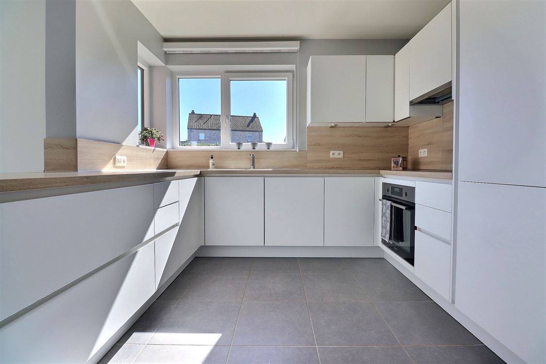 Villa/maison/ferme à ERPENT (3 chambres)