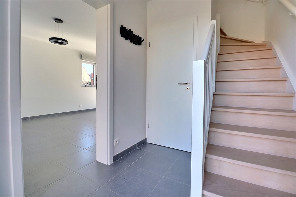 Villa/maison/ferme à ERPENT (3 chambres)