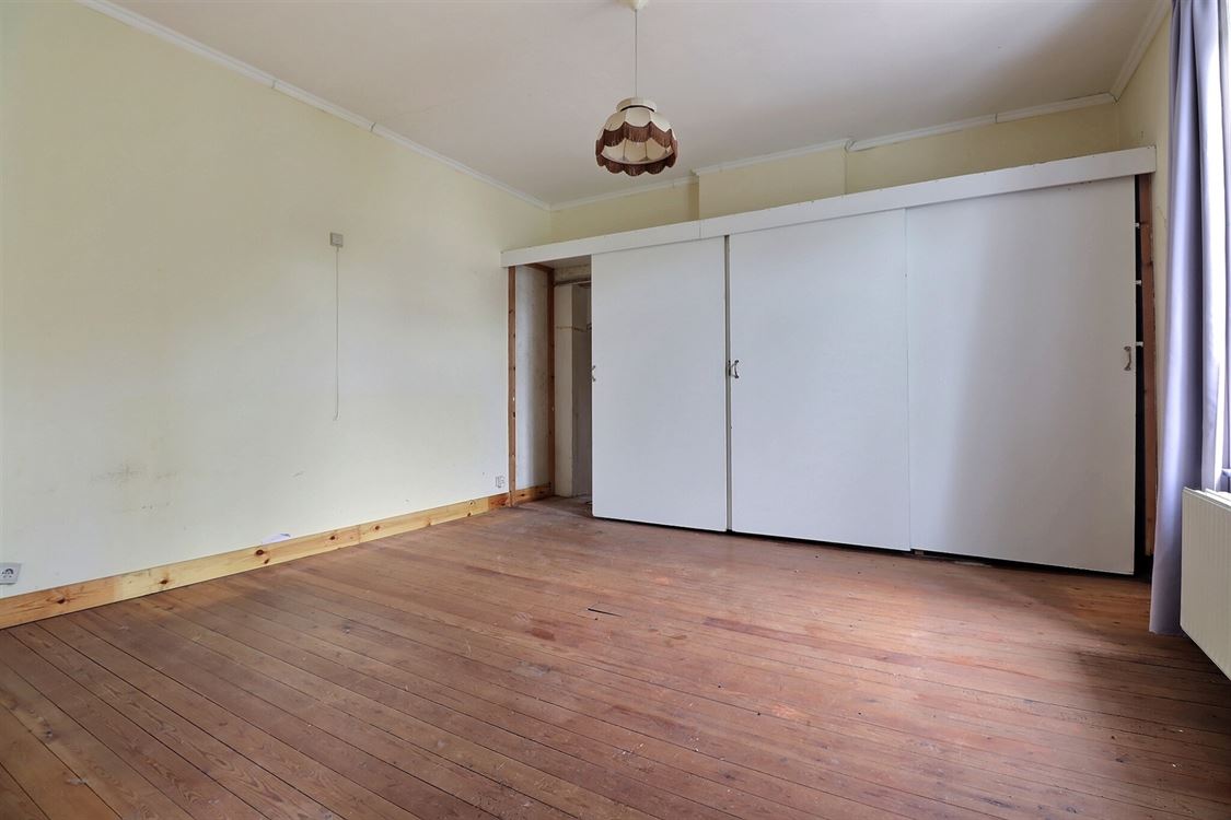 Villa/maison/ferme à SPY (3 chambres)