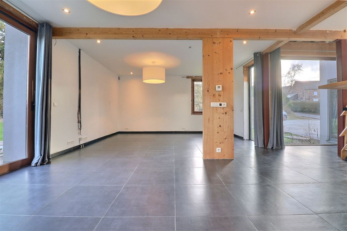 Villa/maison/ferme à Lesve (3 chambres)