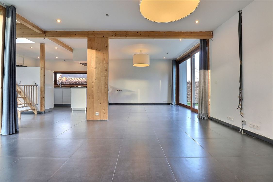 Villa/maison/ferme à Lesve (3 chambres)