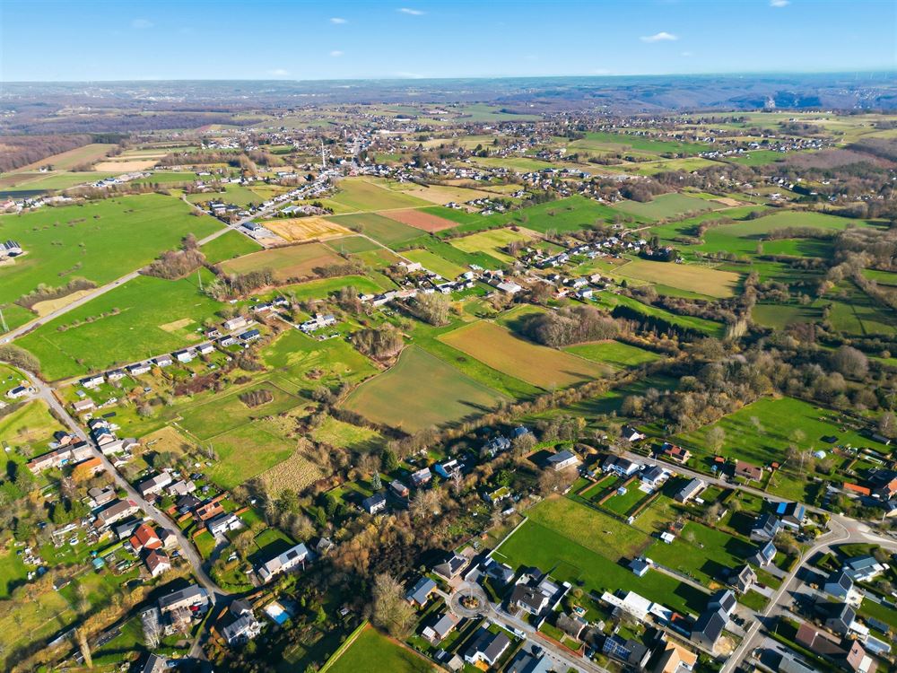 Villa/maison/ferme à Lesve (3 chambres)
