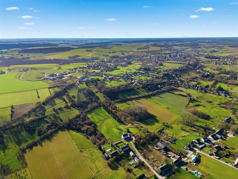 Villa/maison/ferme à Lesve (3 chambres)